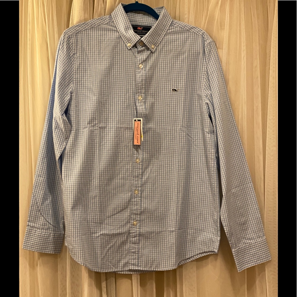 NWT Vinyard Vines button down shirt size M